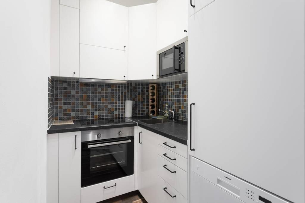 Apartament 16 C&j's